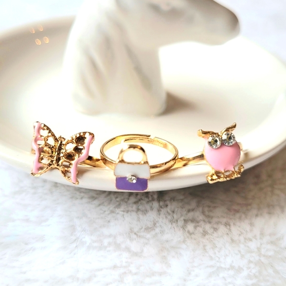 CLAIRE'S Bundle: Lip Gloss, Friendship Bracelets and Rings - Picture 2 of 6